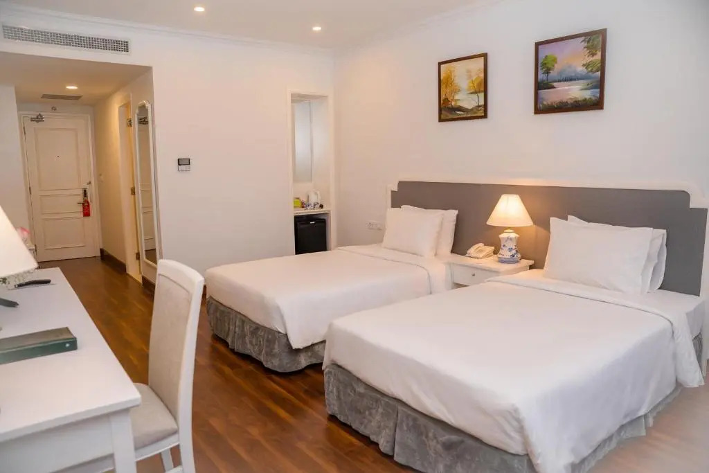 Halong & Me Hometel Double Room