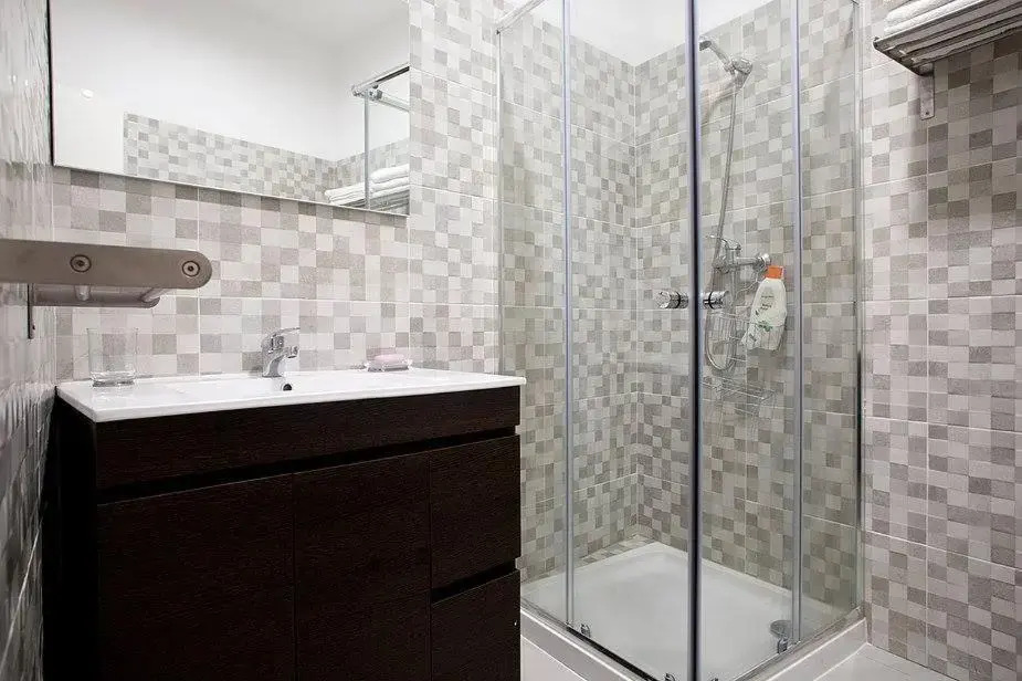 Renewed Apartment in Alfama (near the Cathedral)