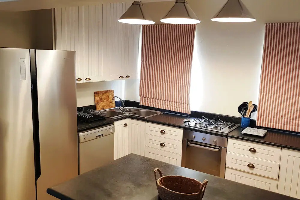 107 Ellefsen Golf Suites