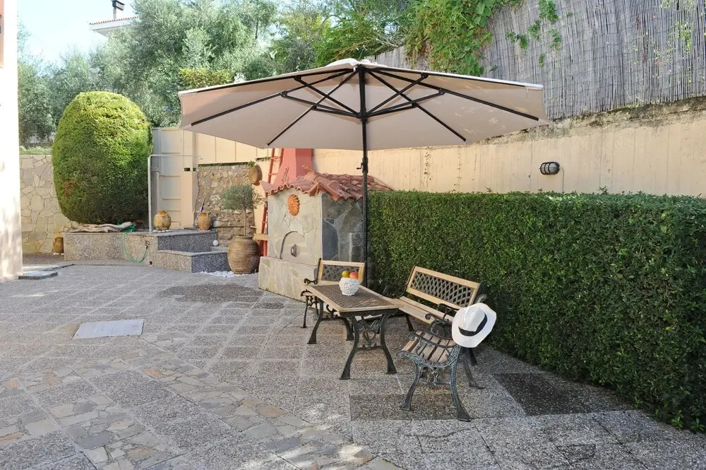 Comfy studio with yard 100m to the beach