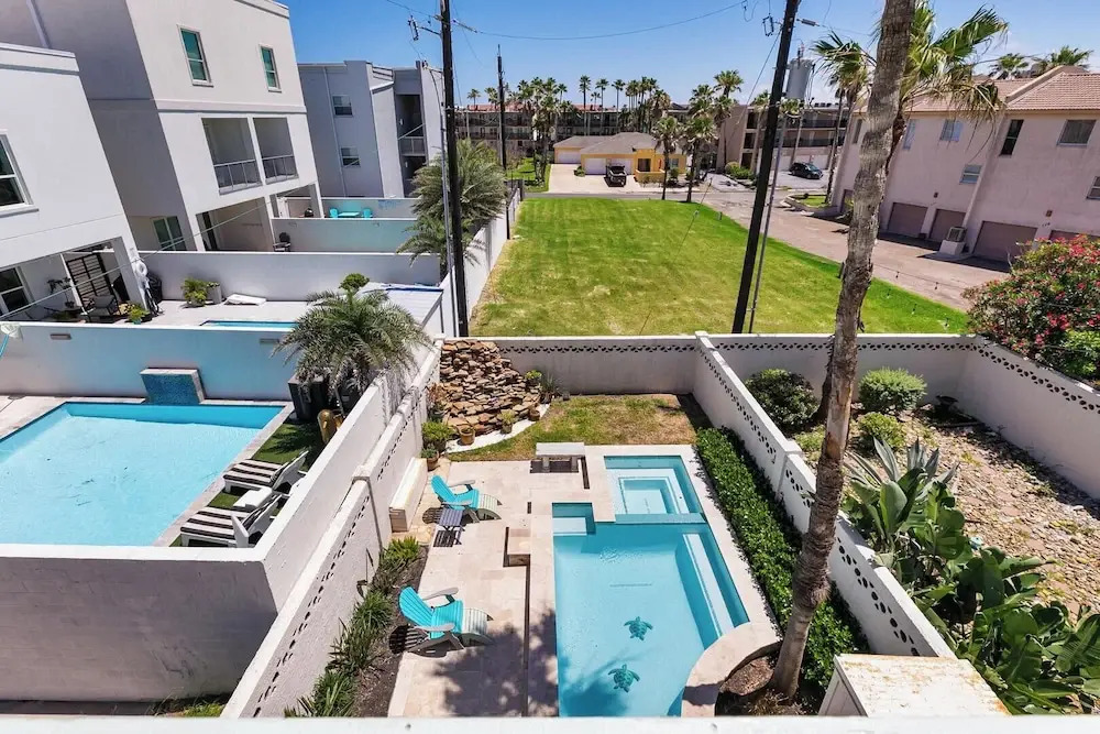 Villa del Mar by Padre Getaways