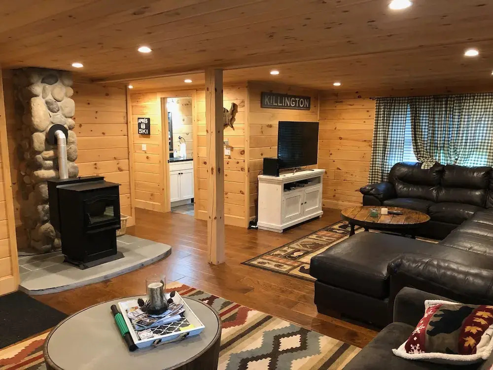 Serenity to the Log Castle is an authentic log home (brand-new construction)
