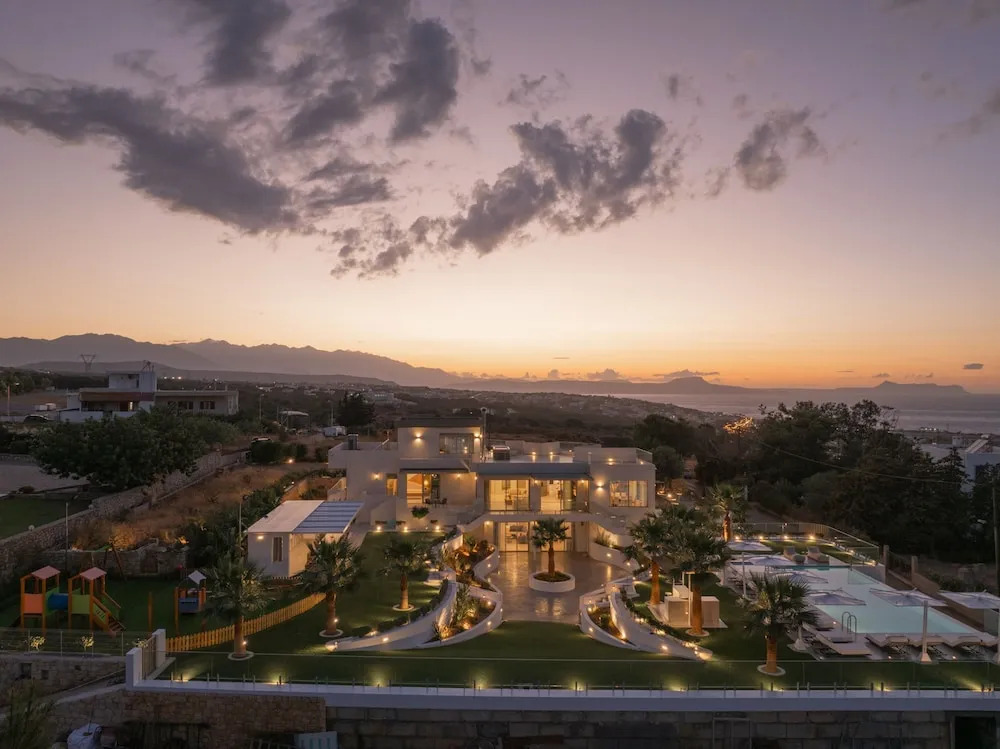 Luxury Villa Zakkallin - With Amazing View