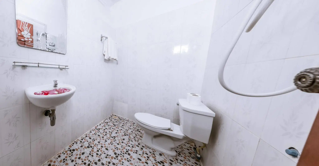 Golden Bayon Guesthouse