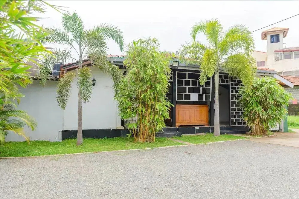 OYO 385 Sanri Villa Negombo