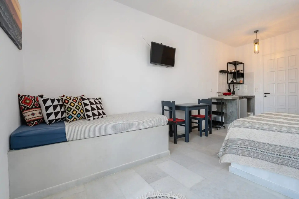 Diamantis Studios&Apartments