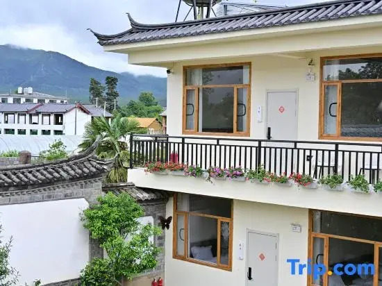 Xiaoshan Yue Homestay (Baisha Ancient Town)