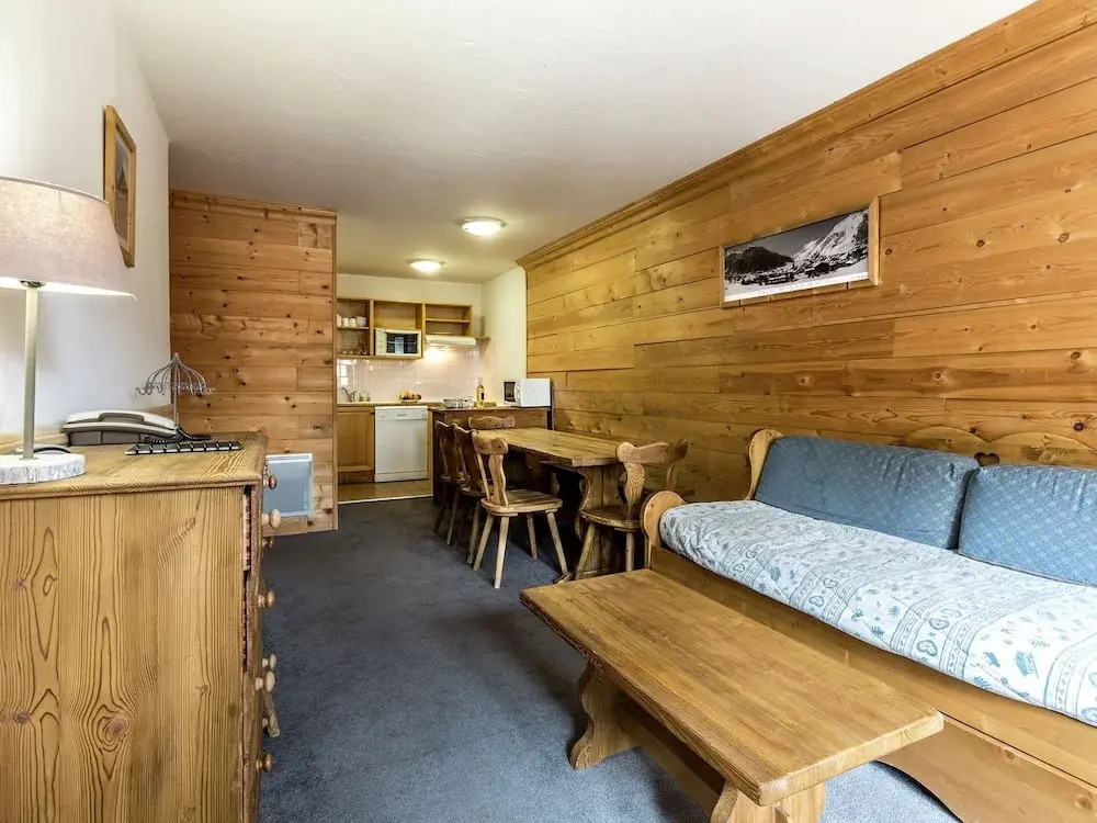 Savoyards and rustic studio in the heart of Val d'Isère