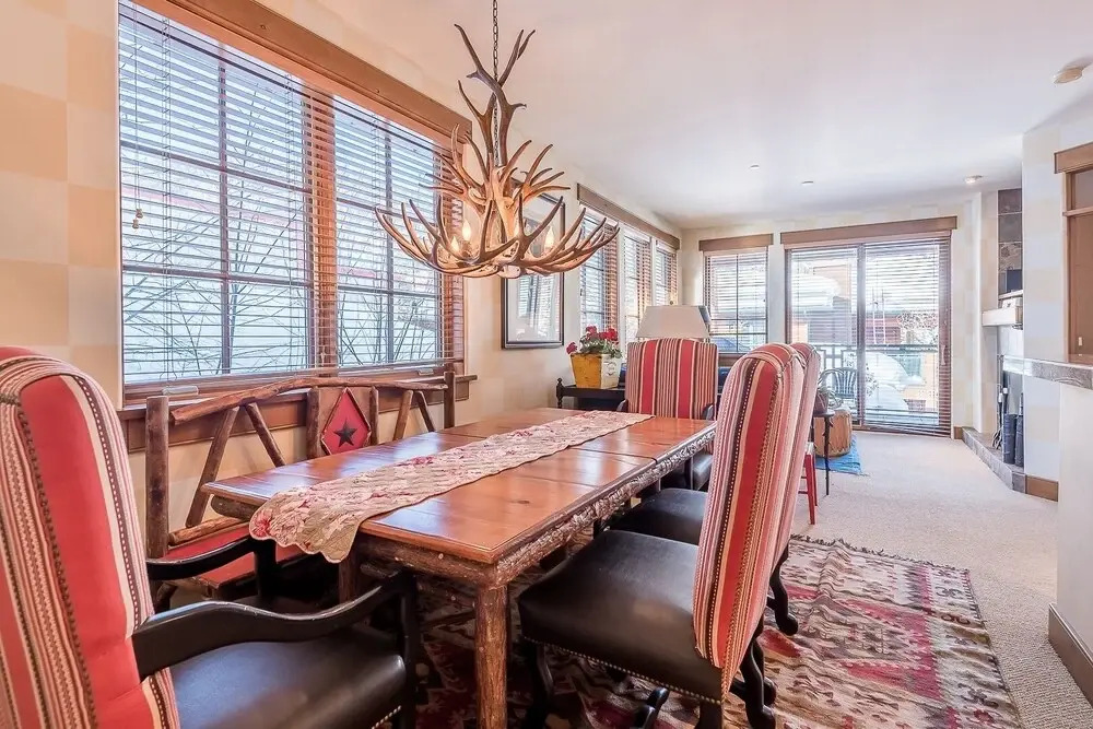 Westridge #27 - 3 Br Condo