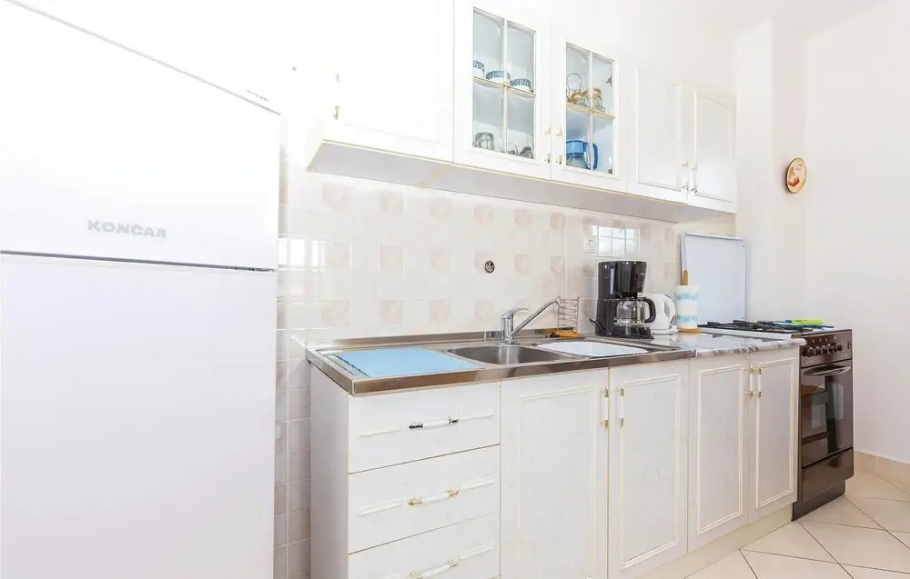 Beautiful Apartment in Novi Vinodolski With 2 Bedrooms and Wifi