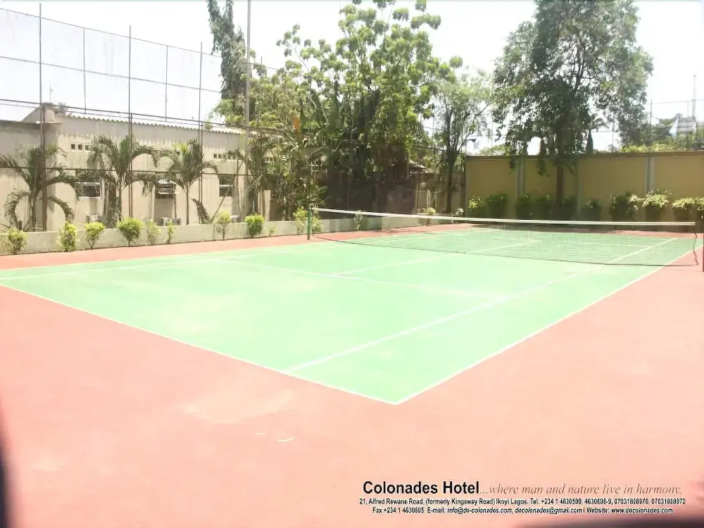 Colonades Hotel