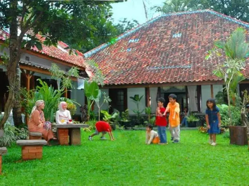 Urbanview Rumah Ebo Dago Bandung