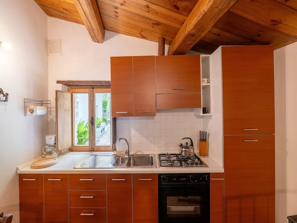 Graceful Holiday Home in Acqualagna With Swimming Pool