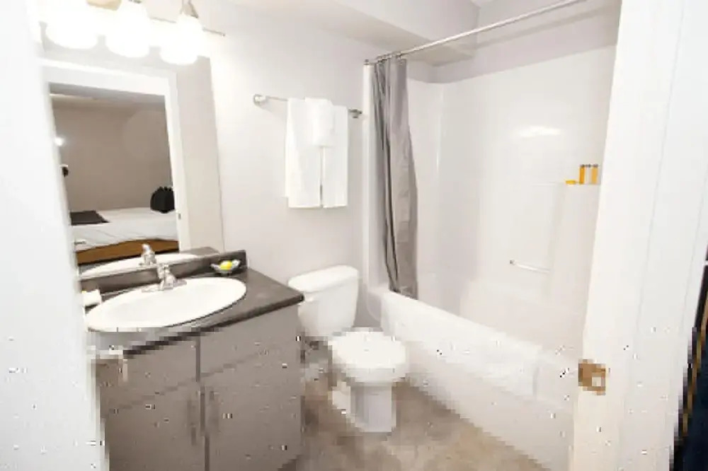 Cheerful 4 Bedroom Townhouse With Parking Wifi