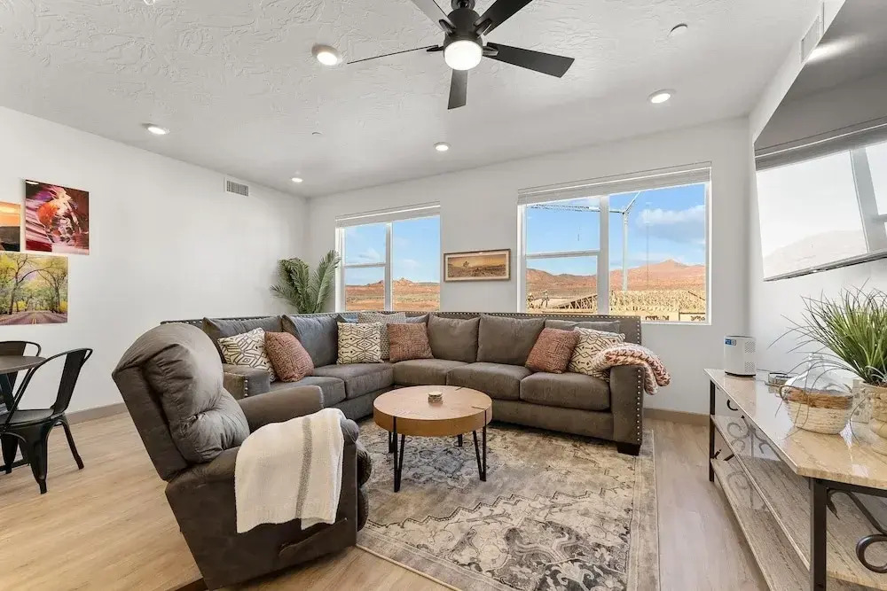 Sweet Retreat 3 Bedroom Condo