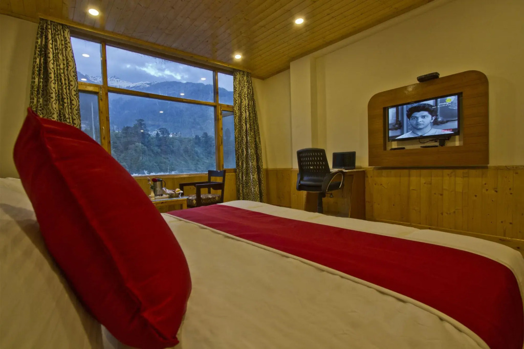 Sarthak Regency,Rangri, Manali,HP,Just 1 kms from Volvo parking