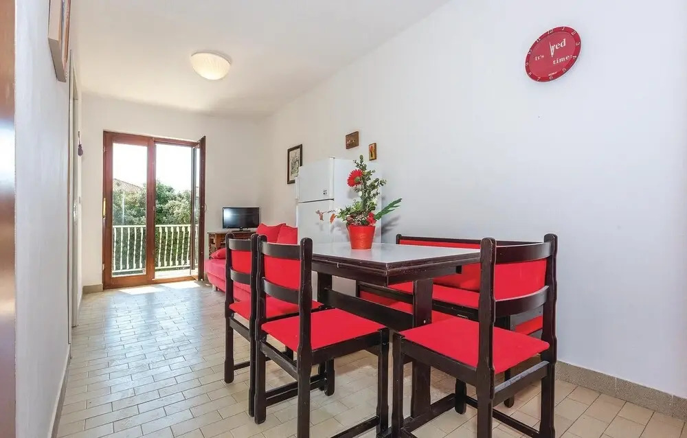 Beautiful Home in Rogoznica With Wifi and 2 Bedrooms