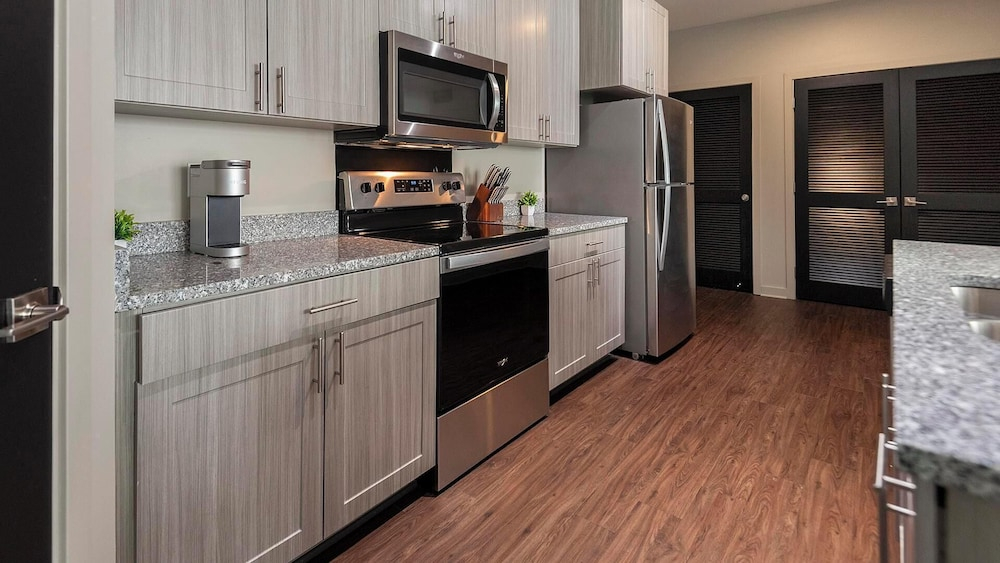 Landing Furnished Apartments near Medical District