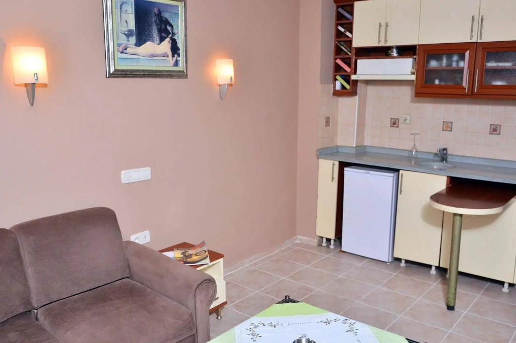 Cekmen Hotel
