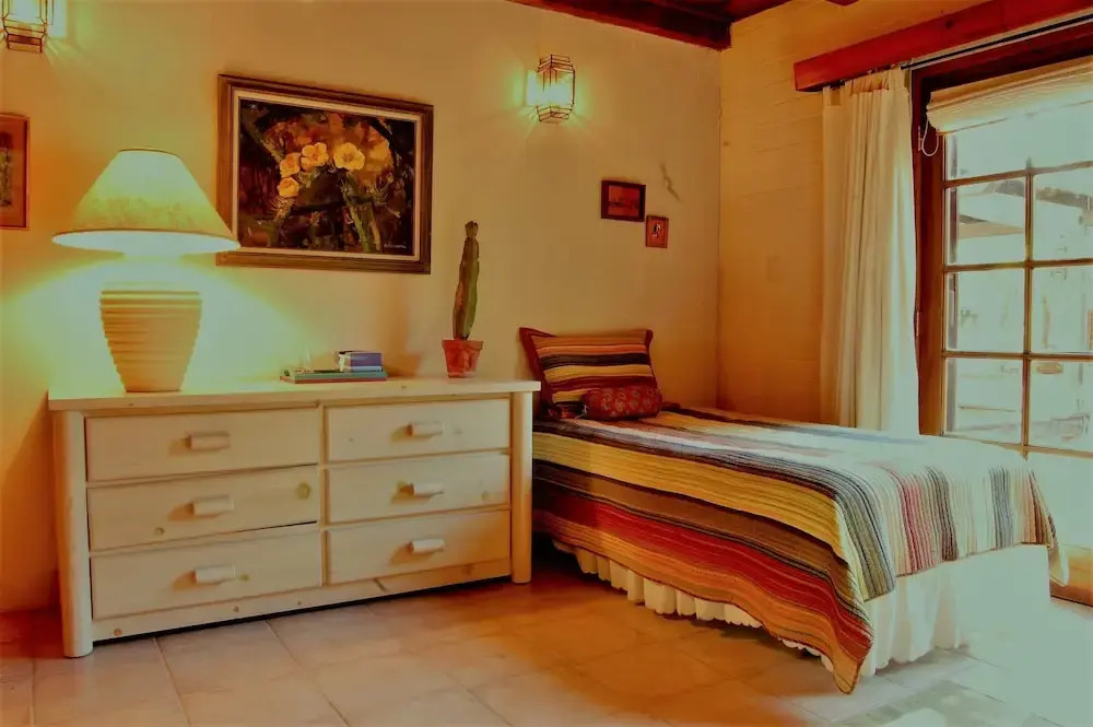 Sam Hughes Inn Bed & Breakfast