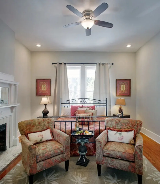 Newly Renovated Historic District Apt