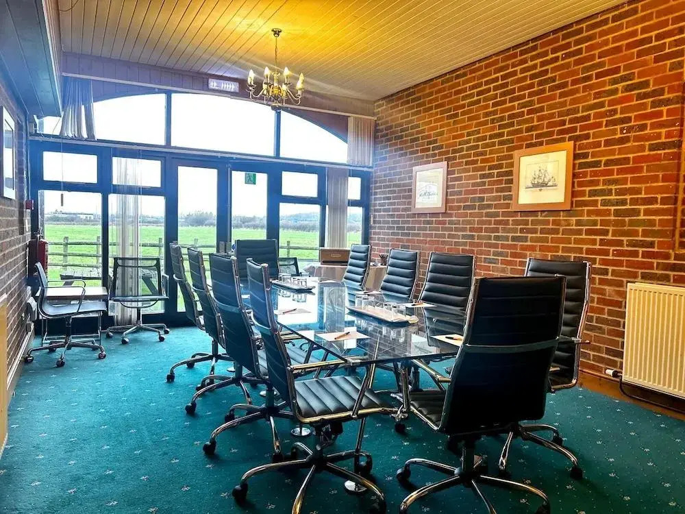 Marsh Farm Hotel