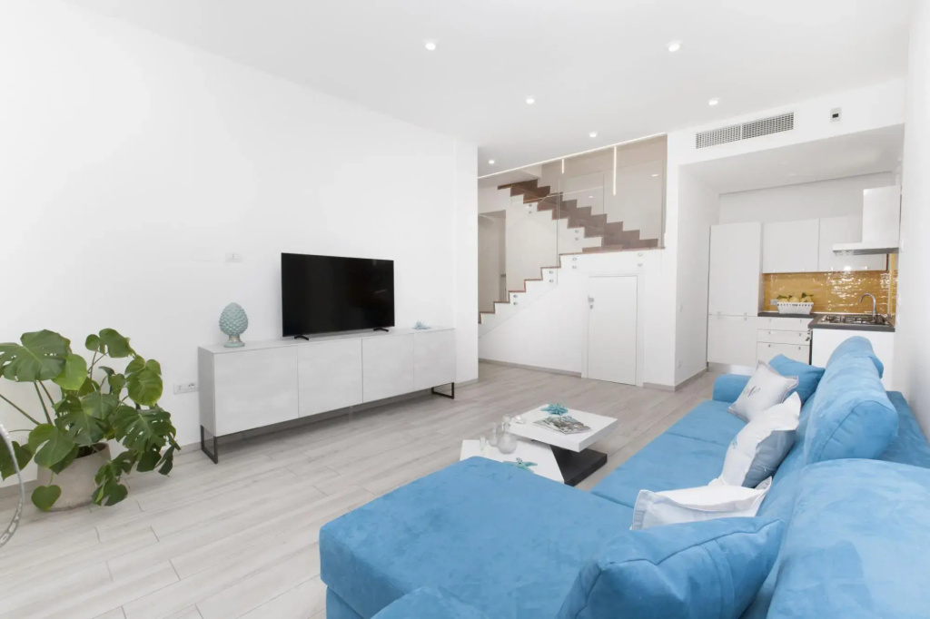 AMORE RENTALS - Villa Iside