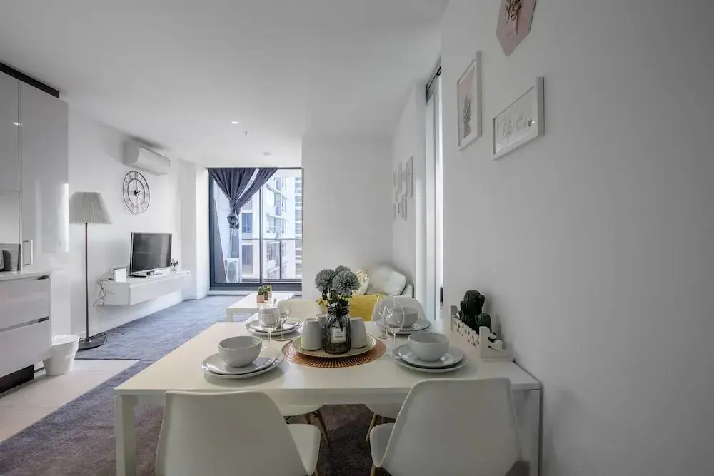 New Renovated & Cozy Apt Closes To Southern Cross