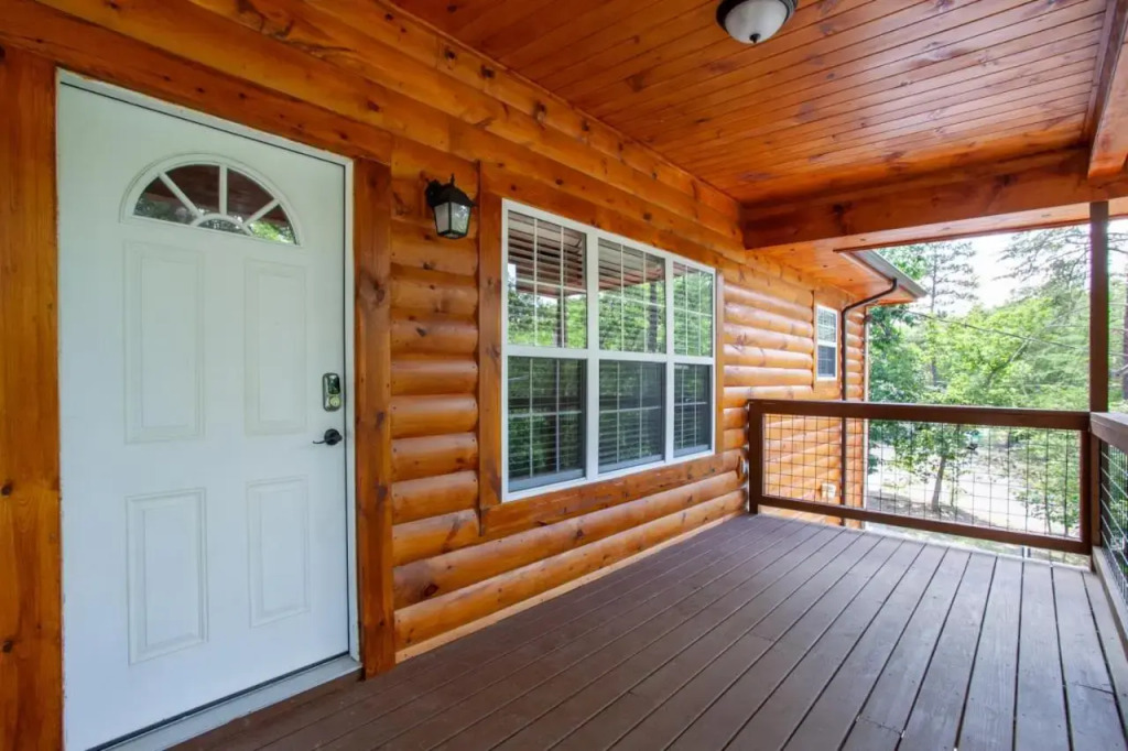 Pine Cove Cabin - Hot Tub, Game Room, Theater Room