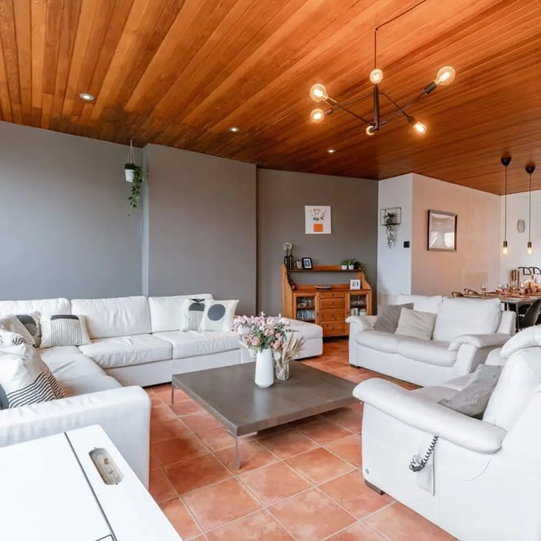 Spacious Vacation Home for 12 Guests in Westende