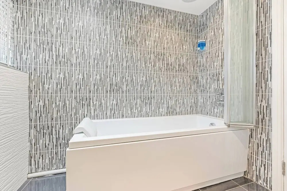 Beautiful 5 Bedroom Home in Coventry 14min to NEC