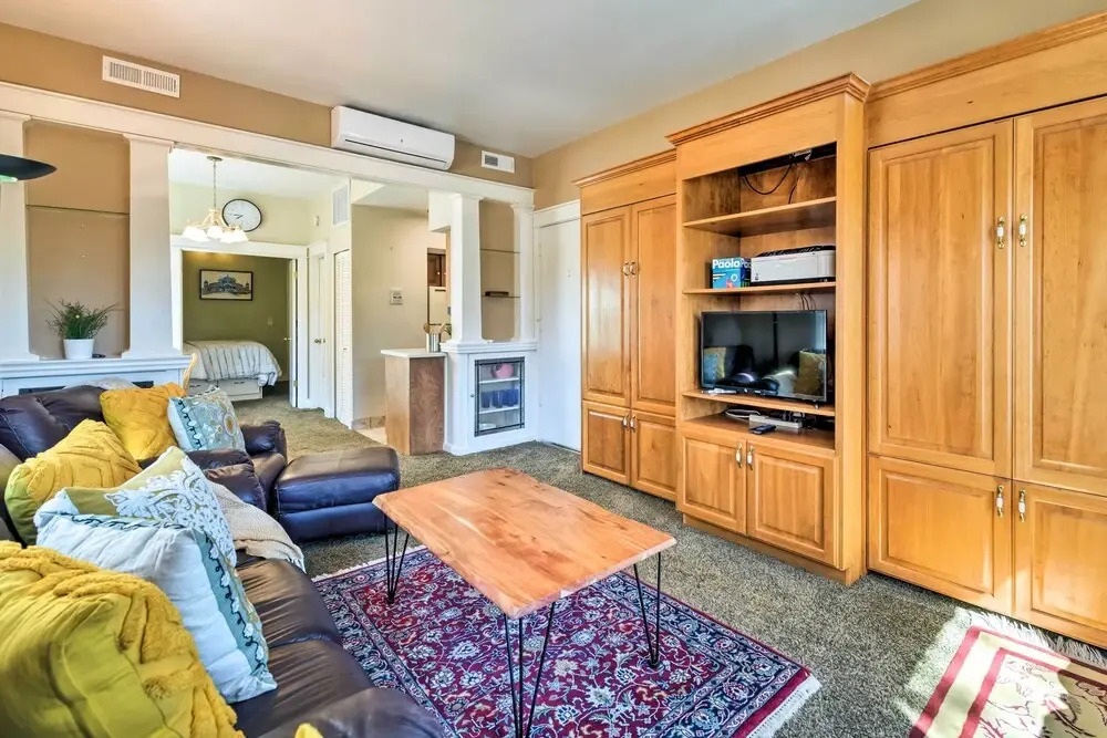 Salt Lake City Condo < 28 Mi to Ski Resort!