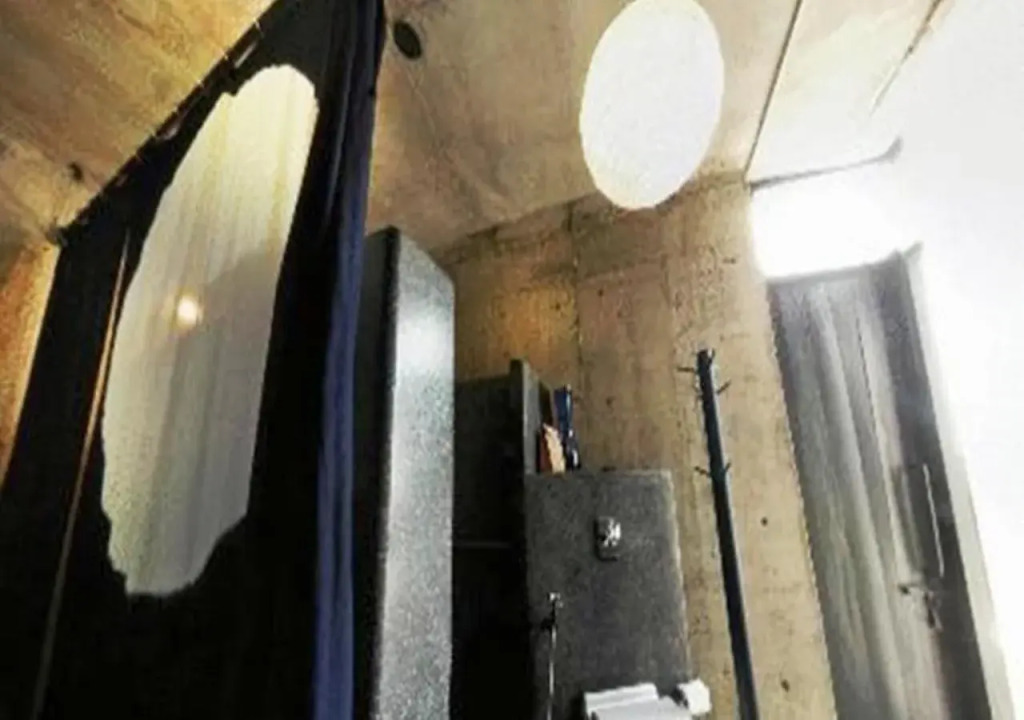 Mo rooms