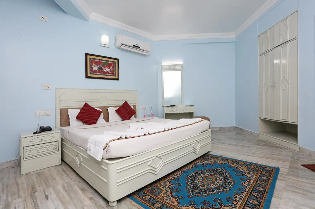 Hotel Niladri
