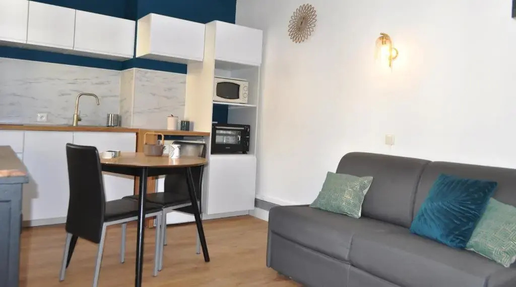 Appartements Confidence - hyper centre ville, calme SEJOURAIXLESBAINS