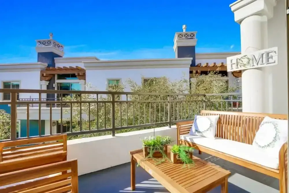 Lavish Suites At Bel Air