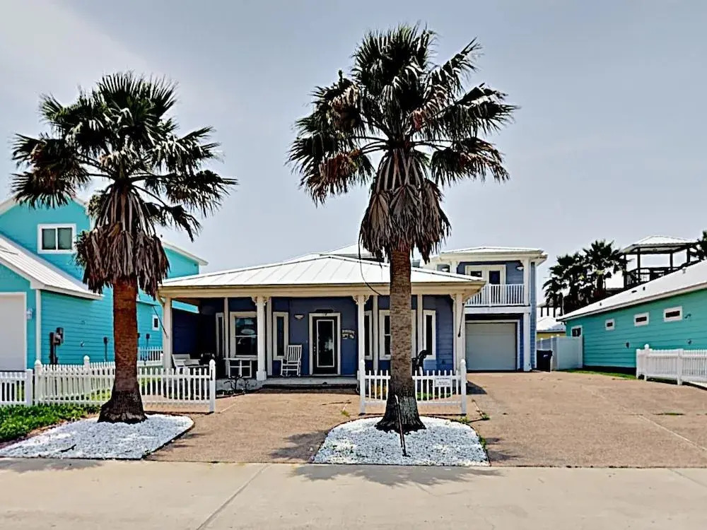 Spinnaker House - Four Bedroom Home