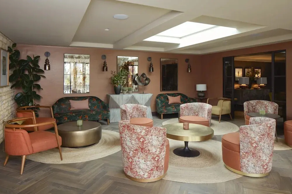 The Falcon Hotel