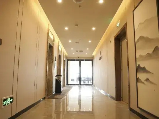Yuanrong Hotel