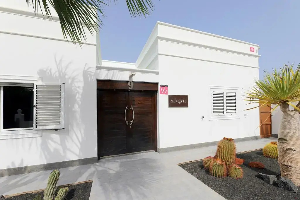 Luxury Puerto Calero Villa Casa Nublo 3 Bedrooms & Private Pool