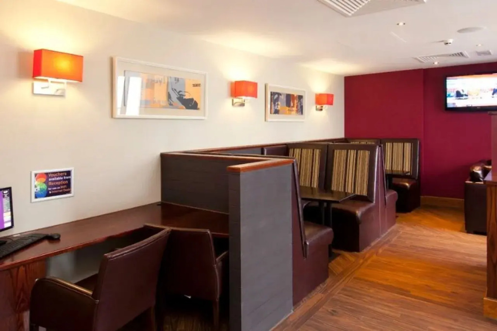 Premier Inn Heathrow Airport Terminal 5