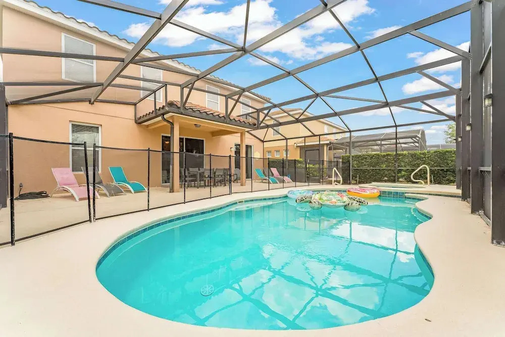 Solterra Bliss - Resort Stay for 13 w/ Pool, Hot Tub & Game Room