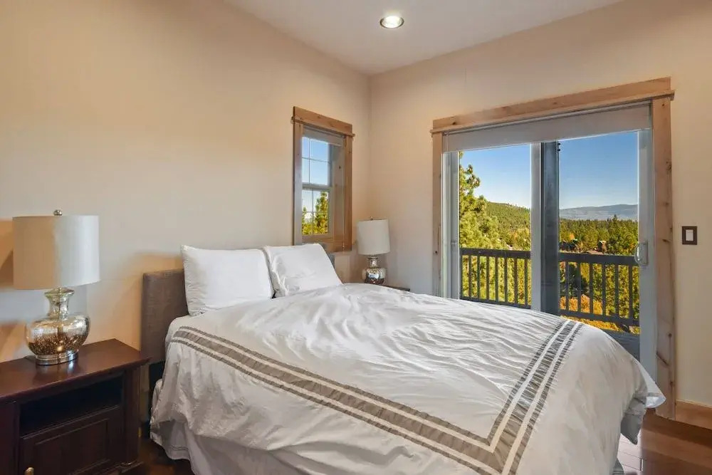 Hilltop Hideaway w/ Game Room & Forest Views!