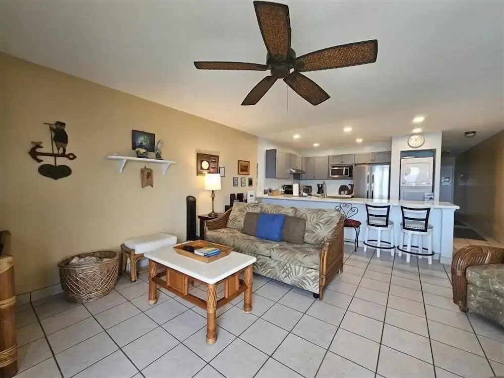 Sea Village #4210 Ocean Front Lanai!