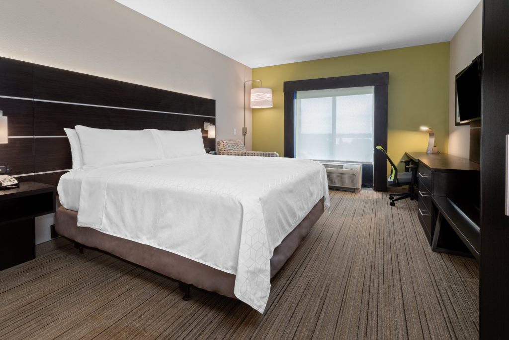 Holiday Inn Express & Suites Lake Placid by IHG