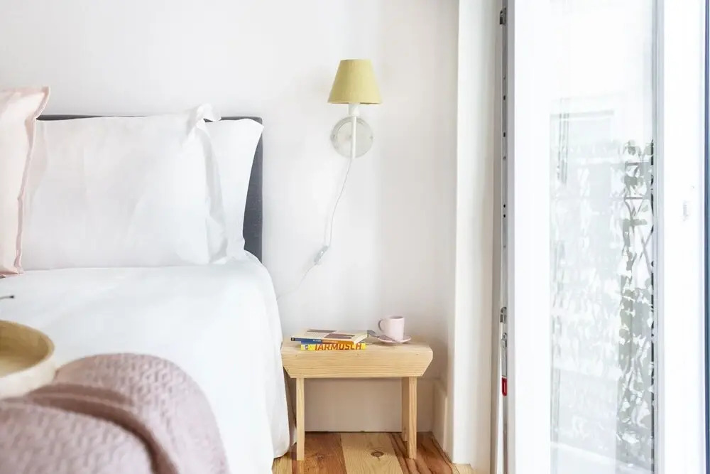ALTIDO Chic 1BR Apt w/balcony close by Graça Viewpoint & tram stops