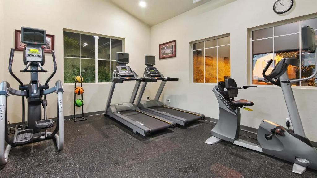 Best Western Plus Grant Creek Inn