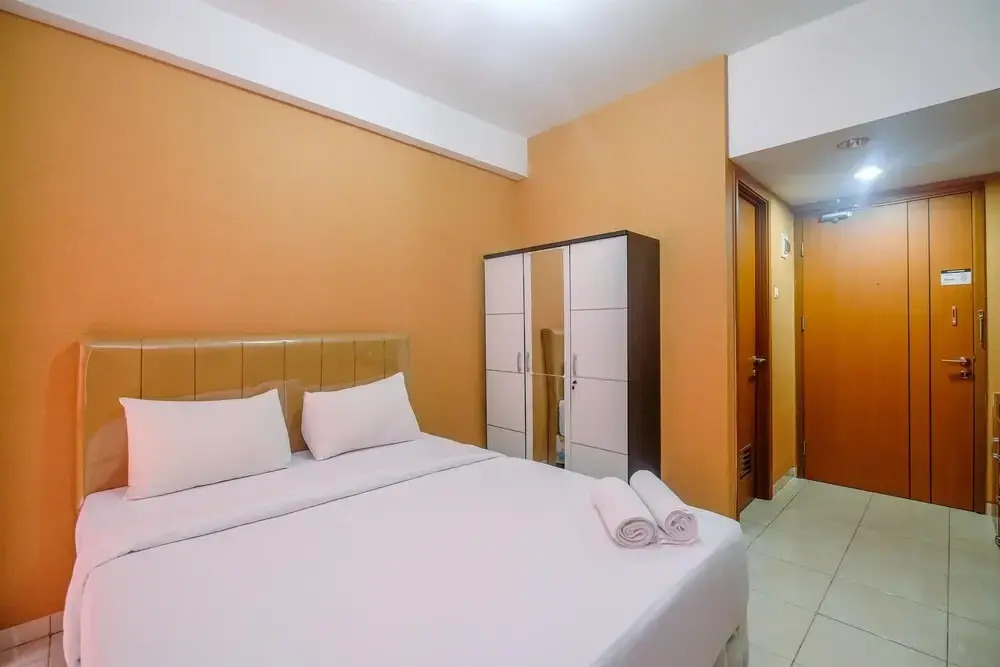 Homey and Simply Studio Apartment at Margonda Residence 5