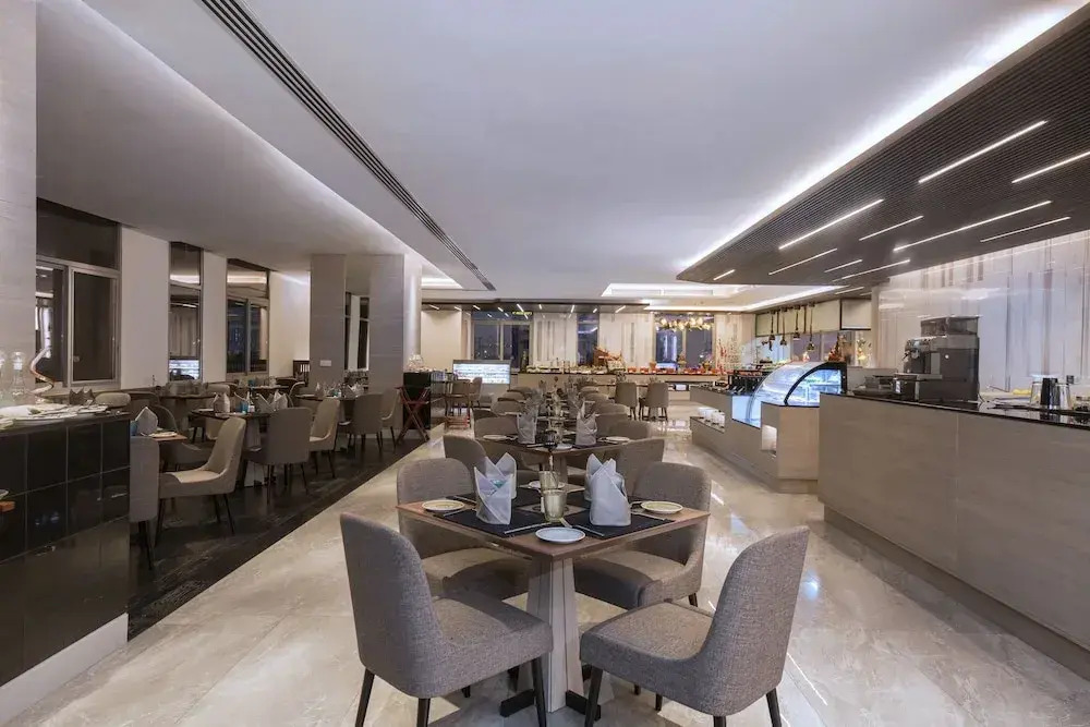 Zealax Hotel & Residence