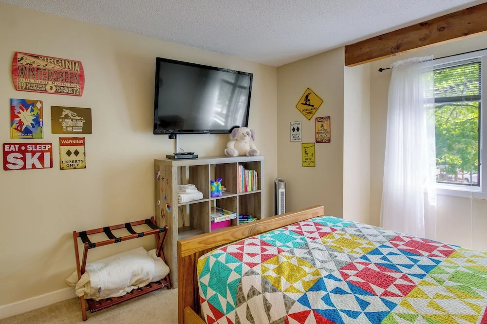 Wintergreen Resort Vacation Rental w/ Pool Access!